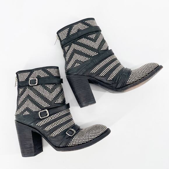 Old Gringo Mexicana Black Leather Celine Studded Western Biker Ankle Bootie sz 7 - Picture 3 of 11